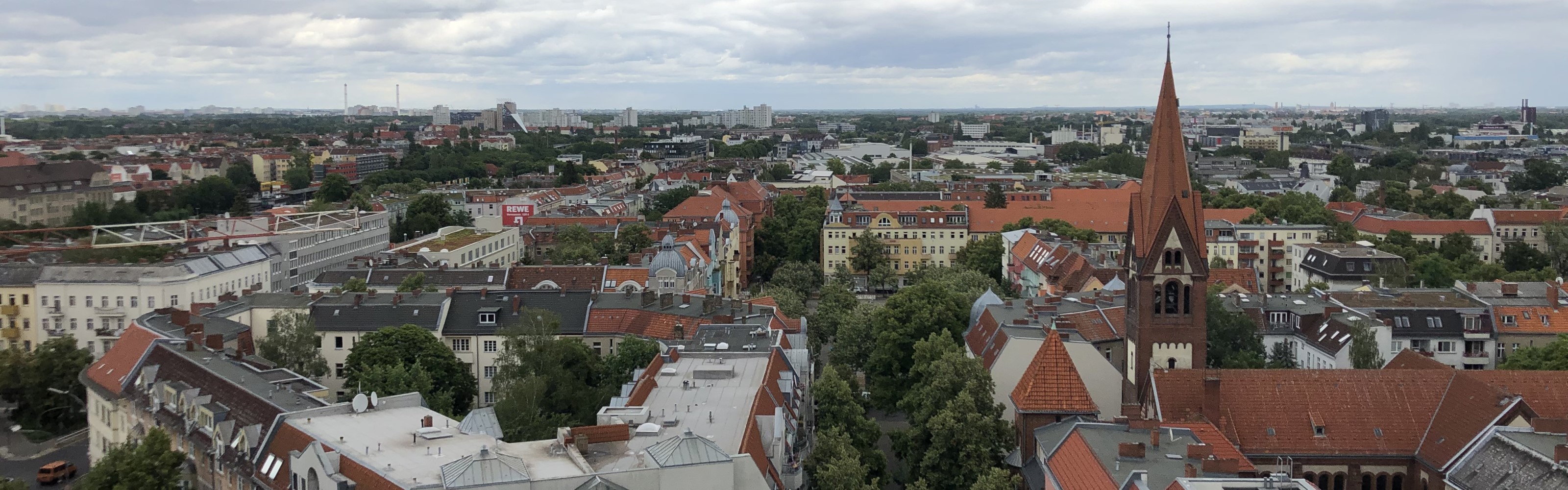 Foto mit den Dächern von Neukölln