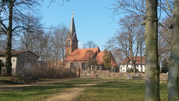 Dorfkirche Großziethen von außen