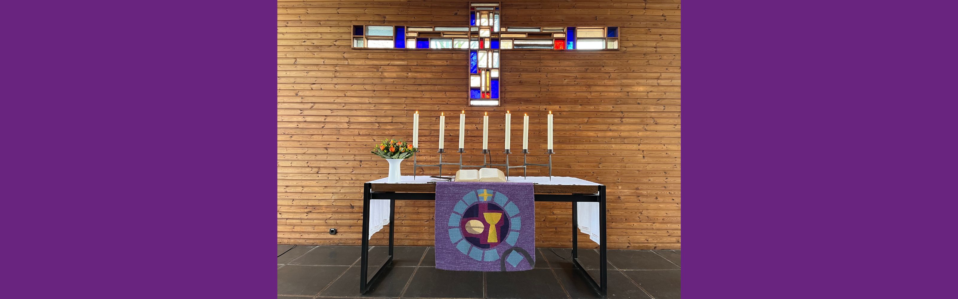 Altarraum der Kirche Neu-Buckow